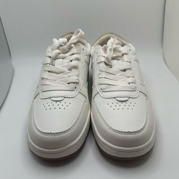 CUSHIONAIRE Women's lace up Sneaker +Comfort Foam 6.5 WIDE WHITE - Picture 2 of 7